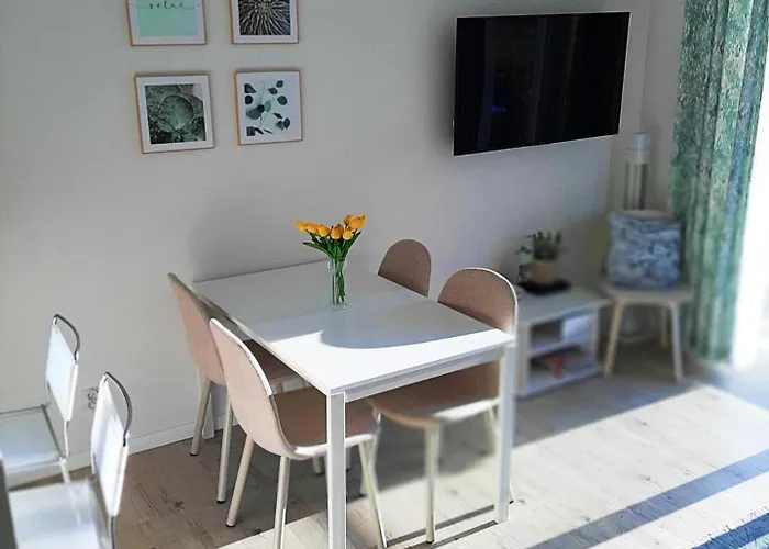 아파트 Aqua Marina - Lake, Nature And Relax! 이아와